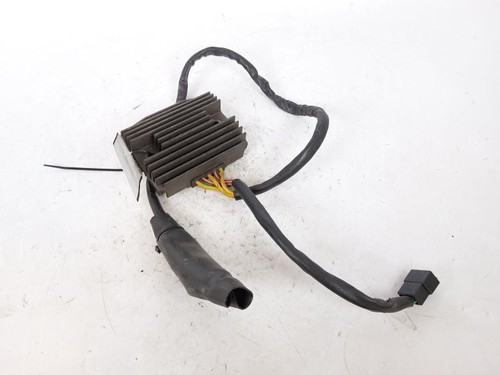 Regolatore tensione sh689jb - tensione,