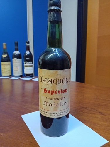 Antica bottiglia vino - antica,