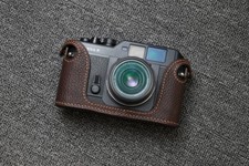 Custodia mezza fotocamera in