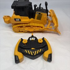 Cat Caterpillar RC D7E Pista