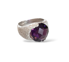 Anello da donna con ametista