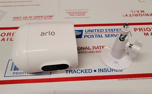 Arlo vmc2030 essential - arlo,