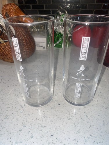 Lot johnnie walker glass - of,
