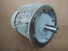 SIEMENS - Motore elettrico trifase 132-B5 7,5kW 4poli 1LA7133-4AA60