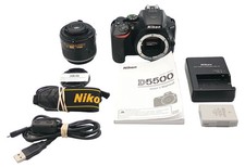 USED Nikon D5500 DSLR w/ 18-55