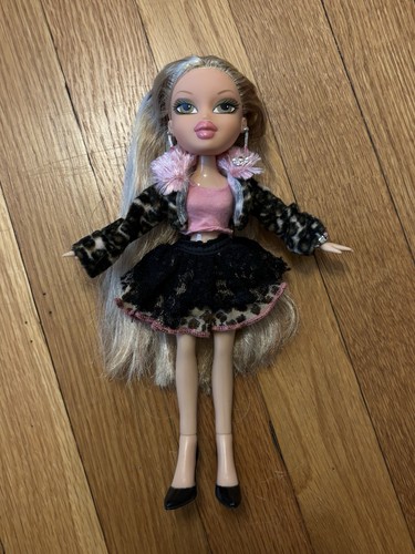 Bambola bratz princess cloe - bratz,
