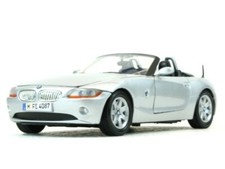 BMW Z4 - argento - MotorMax 1:24