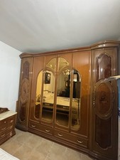 Camera da letto completa con mobili che la compongono, vendita intera o a pezzi