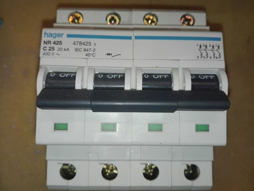 Interruttore magnetotermico