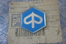 Adesivo logo carena scudo