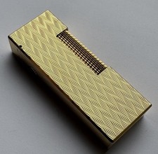 STUNNING Dunhill Gold