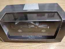 Mercedes Classe C 1/43 Schuco