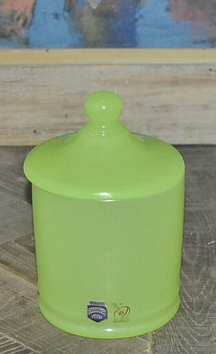 Barattolo con coperchio