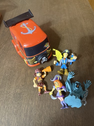 Scooby doo pirate crew mystery - doo,