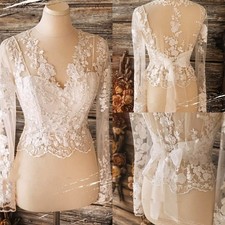 Luxury V Neck Wedding Jacket Capes Long Sleeve Soft Wraps Tulle Lace Appliques