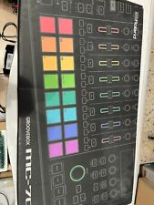 Roland MC-707 DJ Groovebox