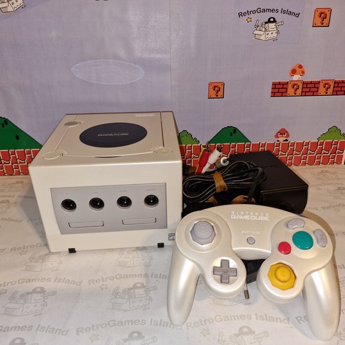 Nintendo game cube white - nintendo,