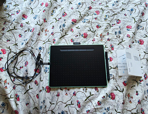 Wacom intuos bluetooth - wacom,