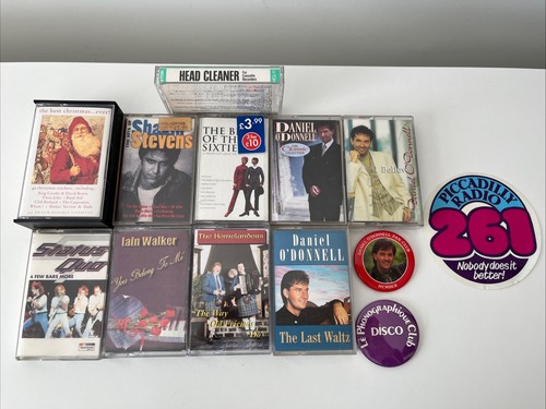 Cassette tapes badges incl - tapes,