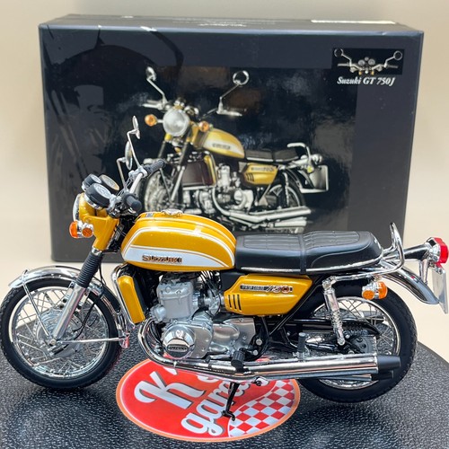 Minichamps suzuki gt - gt, 750