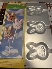 NUOVO 2010 Wilton Bunny Cookie