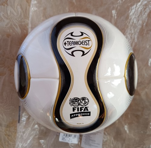 Pallone adidas teamgeist - adidas,