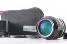 [N come nuovo con cappuccio]