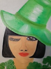 Il volto di una ragazza con