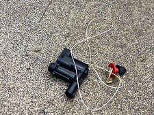 Attuatore sportello serbatoio