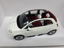 Mondo Motors 1/18 FIAT 500 C