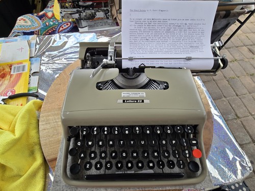 Olivetti lettera typewriter - olivetti, 22