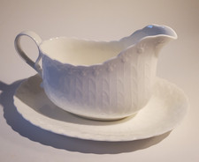 Narumi - Gravy Boat e