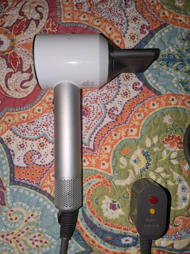 Dyson supersonic 1600w - supersonic,