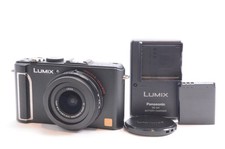 Fotocamera digitale compatta Panasonic LUMIX LX3 nera testata dal Giappone