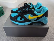 HQ4043 400 Nike Air 180 UK 9.5 nuove con scatola