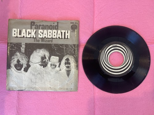 Black sabbath paranoid - black,