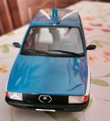 Alfa romeo polizia - romeo, 33