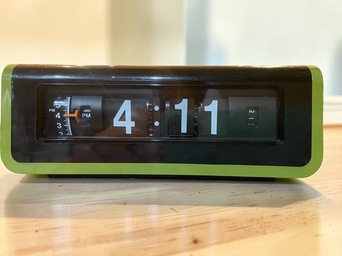 National tg02 flip clock - national,
