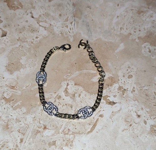 Chanel bracelet haute - haute, couture