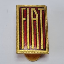 Antico distintivo vintage