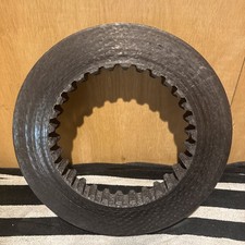 Disco freno in carbonio Formula 1. Memorabilia F1. Orologio da parete. Usato. 278 mm. Espositore. 