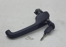 MANIGLIA PORTA ANTERIORE