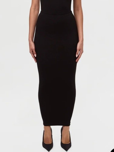 Gonna minimalista bodycon nero