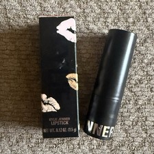 Kylie Jenner Cosmetics Nova
