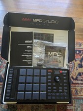 Akai Professional MPC Studio 2
