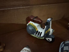 Vespa in ceramica di