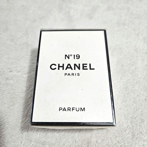 Profumo nuovo chanel 19 - nuovo,