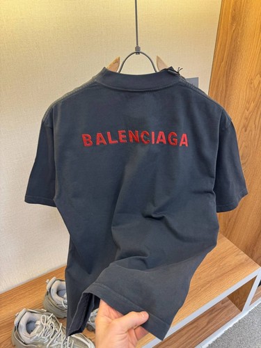 Shirt balenciaga nuova - balenciaga,