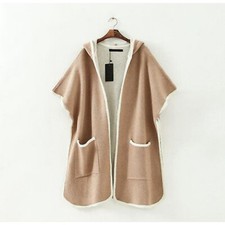 Cappotto con cappuccio e