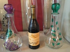 BOTTIGLIA DI VINO ESPOSIZIONE